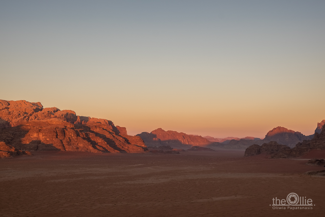 Wadi Rum wschód słońca