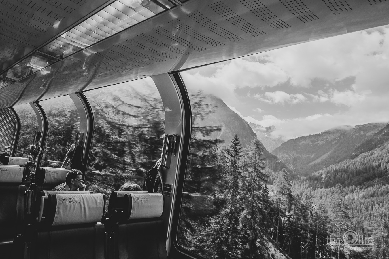 Panoramiczny pociąg Koleje Retyckie Szwajcaria